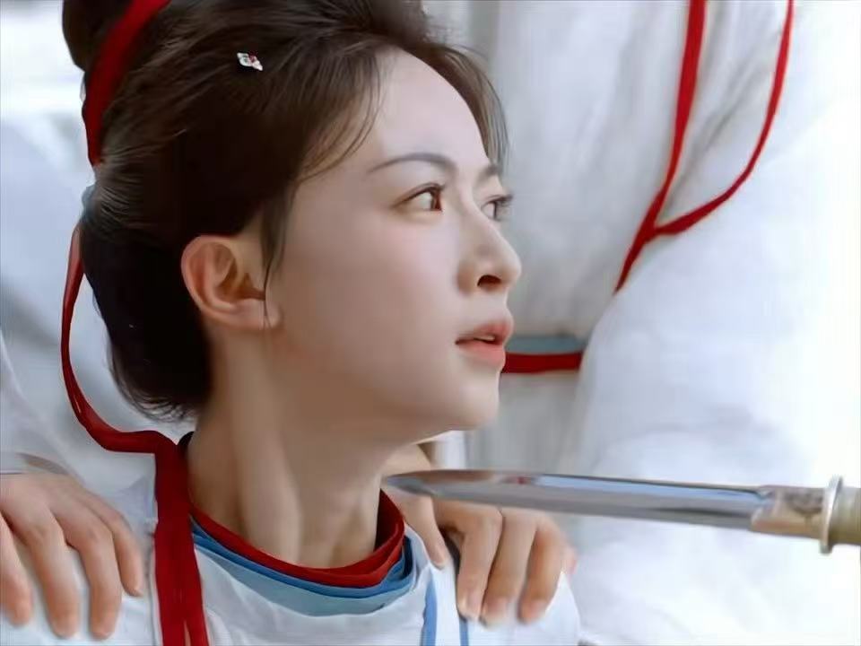 吴谨言复仇赛道第一人吴谨言劲劲的吴谨言劲劲的，吴谨言复仇赛道第一人，谁懂我们吴姐