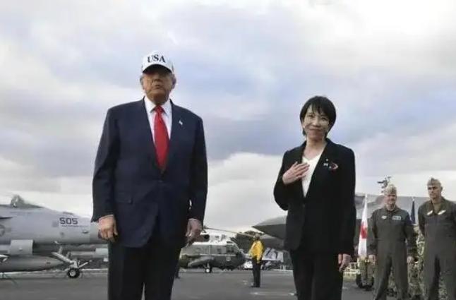 特朗普这次访华，直接把日本晾在了一边，转头就和中美韩在韩国关起门来谈发展，中方一