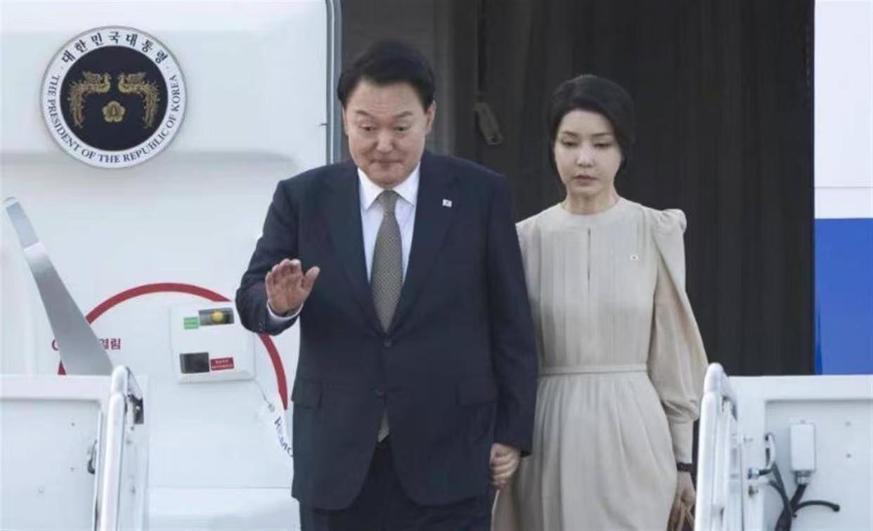 金建希并没有参与戒严，这一点特检组已经确定了！据说，特检组从一位与金建希关系密切