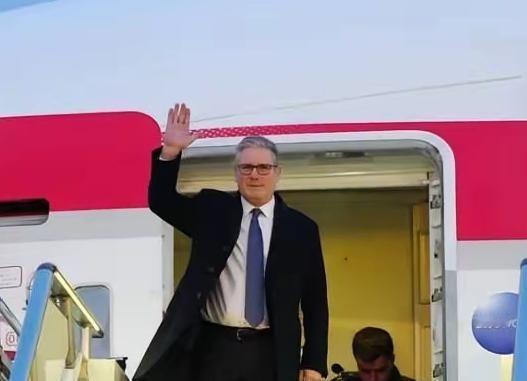 英国首相斯塔默“投喂”世界三句话！第一句——中国不是“正在崛起”，是“已经崛起”