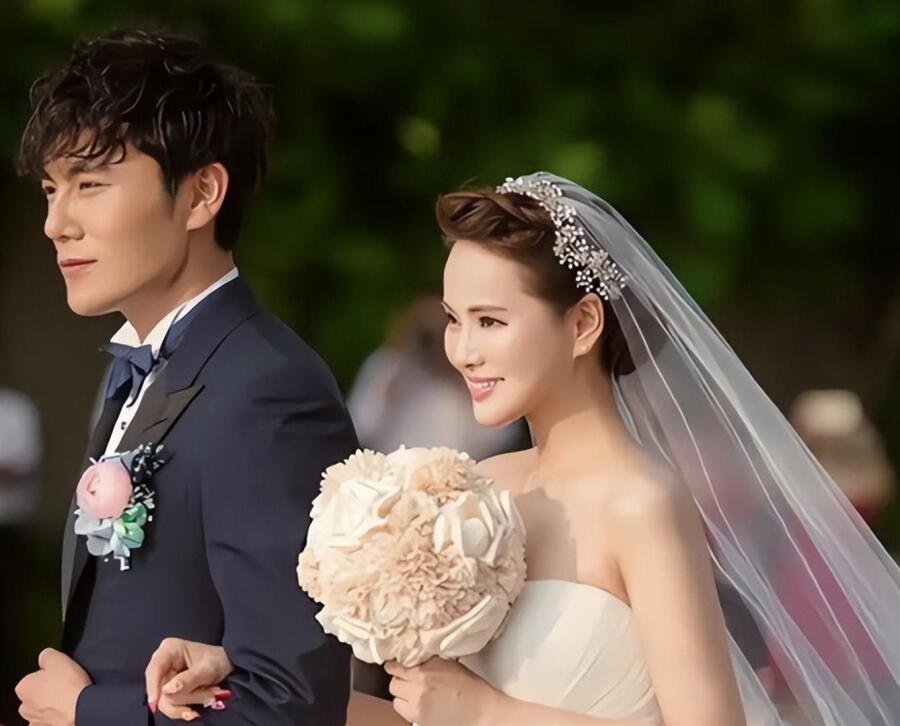 秦昊真坦诚啊：和伊能静结婚时，她卡里有6000万，我就20万 