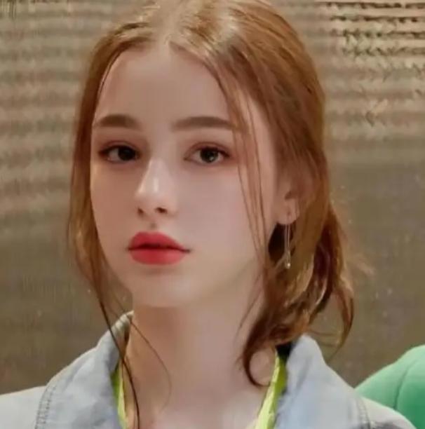 乌克兰还有一个大问题很多人都没注意到，那就是乌克兰的女人将来该怎么办？战争把男人