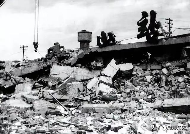 1976年7月28日，北京时间凌晨3时42分53.8秒，河北省唐山市发生了里氏7