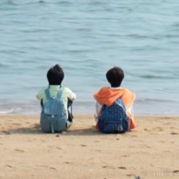 YZ宇周[超话]  两个小豆丁 ​​​