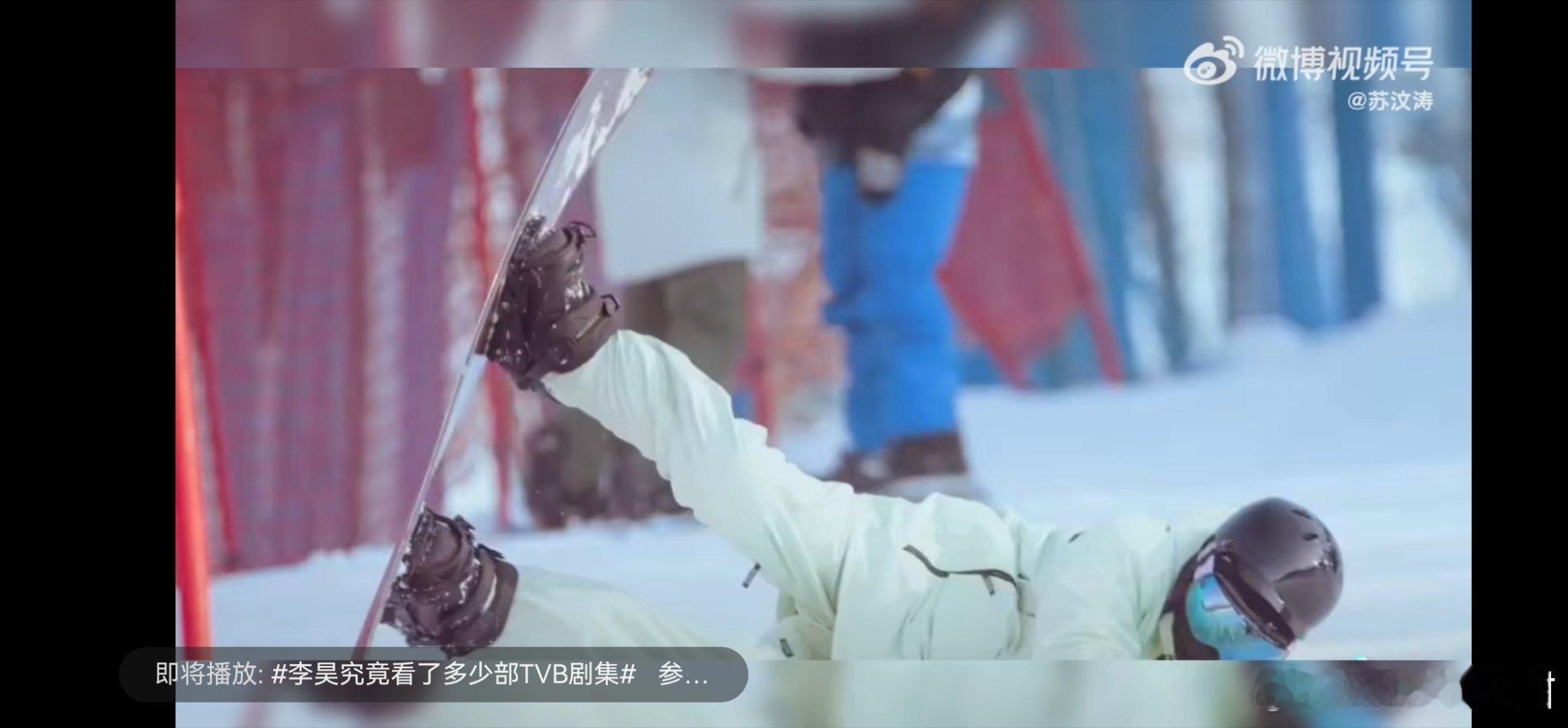 施诗一张嘴突然就不墨兰了  墨兰姐姐施诗，私下竟是搞笑担当！直播里唱BGM、说东