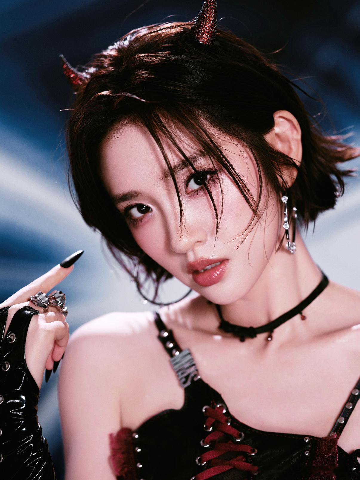 是甜妹也是辣妹🥵🥵唐艺昕散装四川话唐艺昕说四川话也是糯糯的