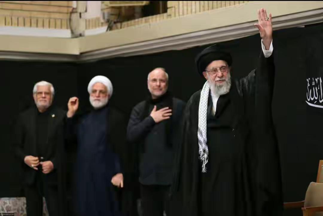 哈梅内伊死时，佩泽希齐扬安然无恙。伊朗高层领导一个接一个死了，佩泽希齐扬毫发未损