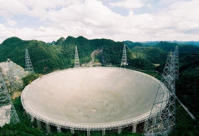 日前，中国天眼将启动阵列升级工程，通过建设配套天线阵列从“单眼”升级为“复眼”，