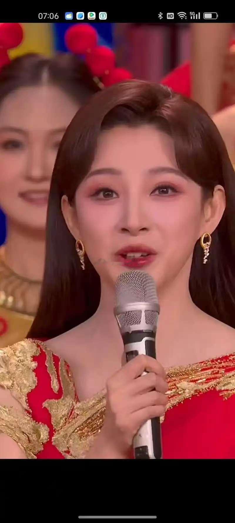 马年春晚来了好多新面孔 30 天倒计时开启，春晚阵容好绝！田曦薇甜萌出圈，宋威龙