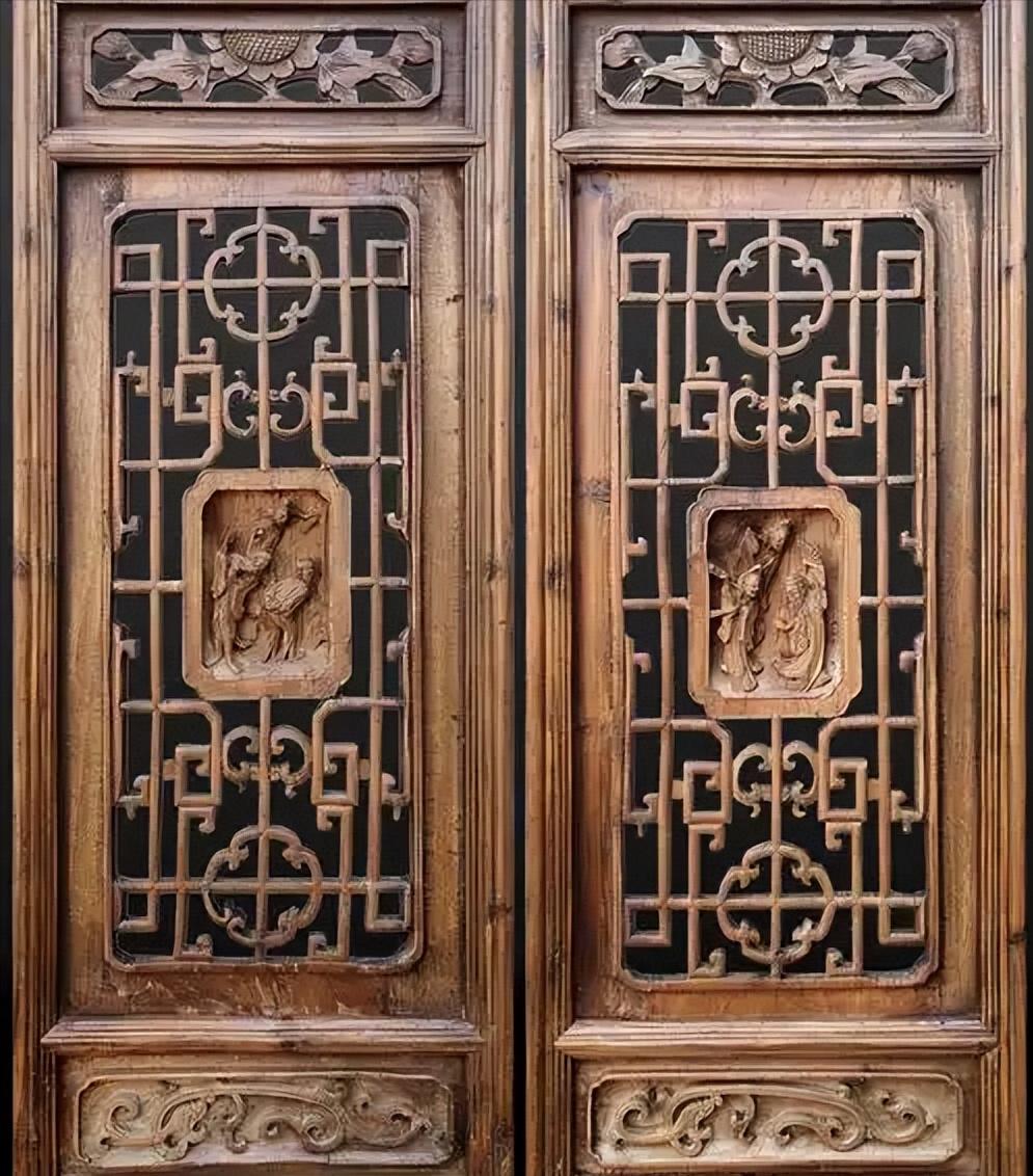 汉代门窗技术已形成稳定成熟的体系，棂格、推拉门、扉窗三类构造各有分工，兼顾采光通