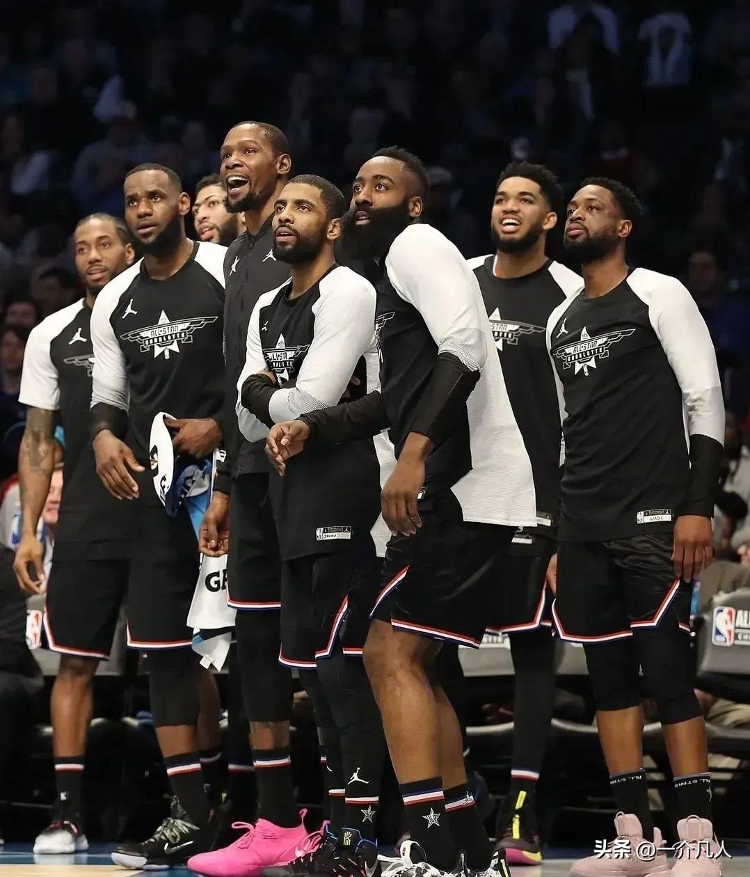 NBA球星常规赛各自带队的最好成绩

乔丹（公牛）：72胜10负

科比（湖人）