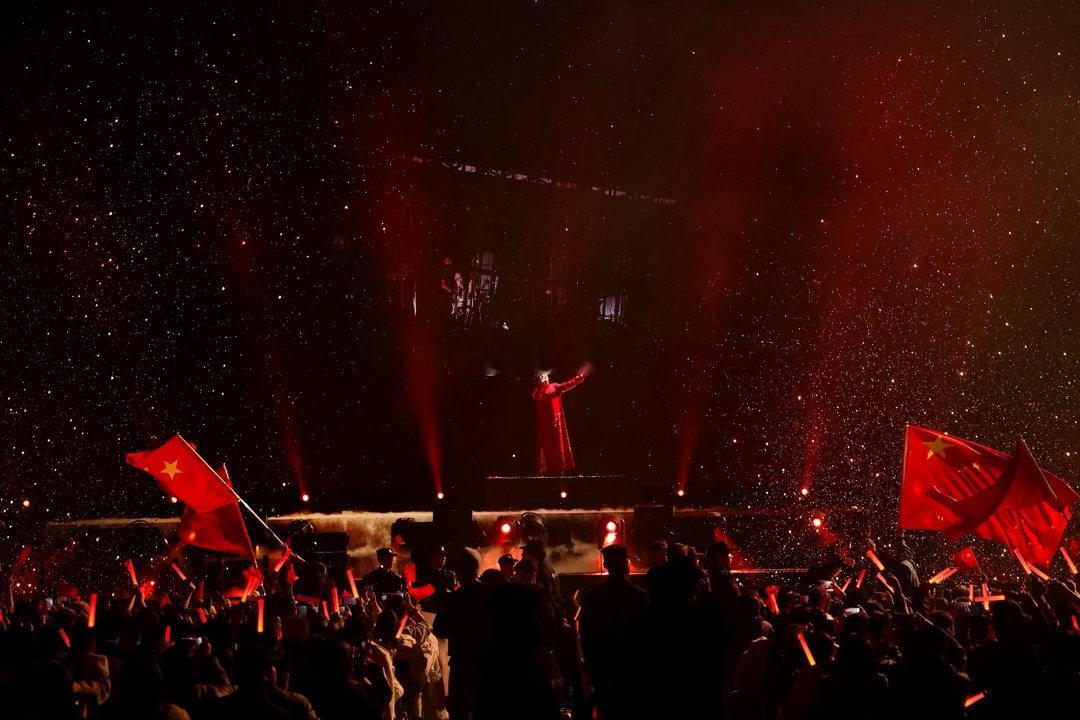 李玉刚常州演唱会首场售罄 二十周年巡演首站直接售罄，李玉刚的号召力还是稳的，春晚