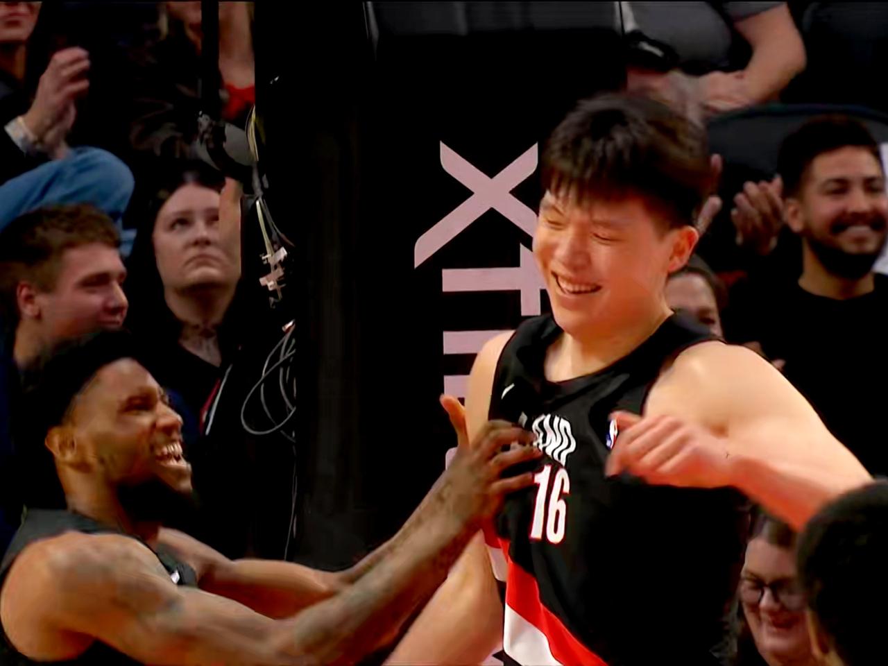 杨瀚森暴扣2+1得5分1板，从黎明前的黑暗中看到曙光

开拓者对阵步行者，在比赛