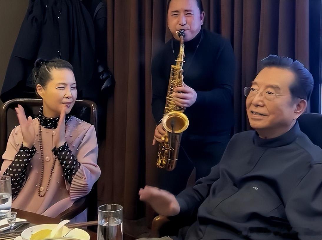 都说惯子如杀子，李双江对这句话绝对深有感触，他的儿子李天一就是在无尽的溺爱下，最