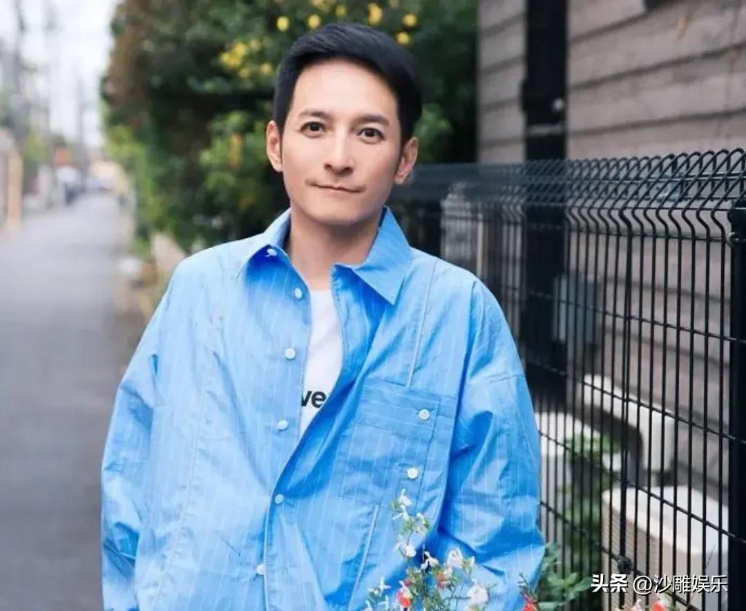 李维嘉，正面硬刚！

3月31日，许久没露面的李维嘉，突然冲上热搜，但这次他不是