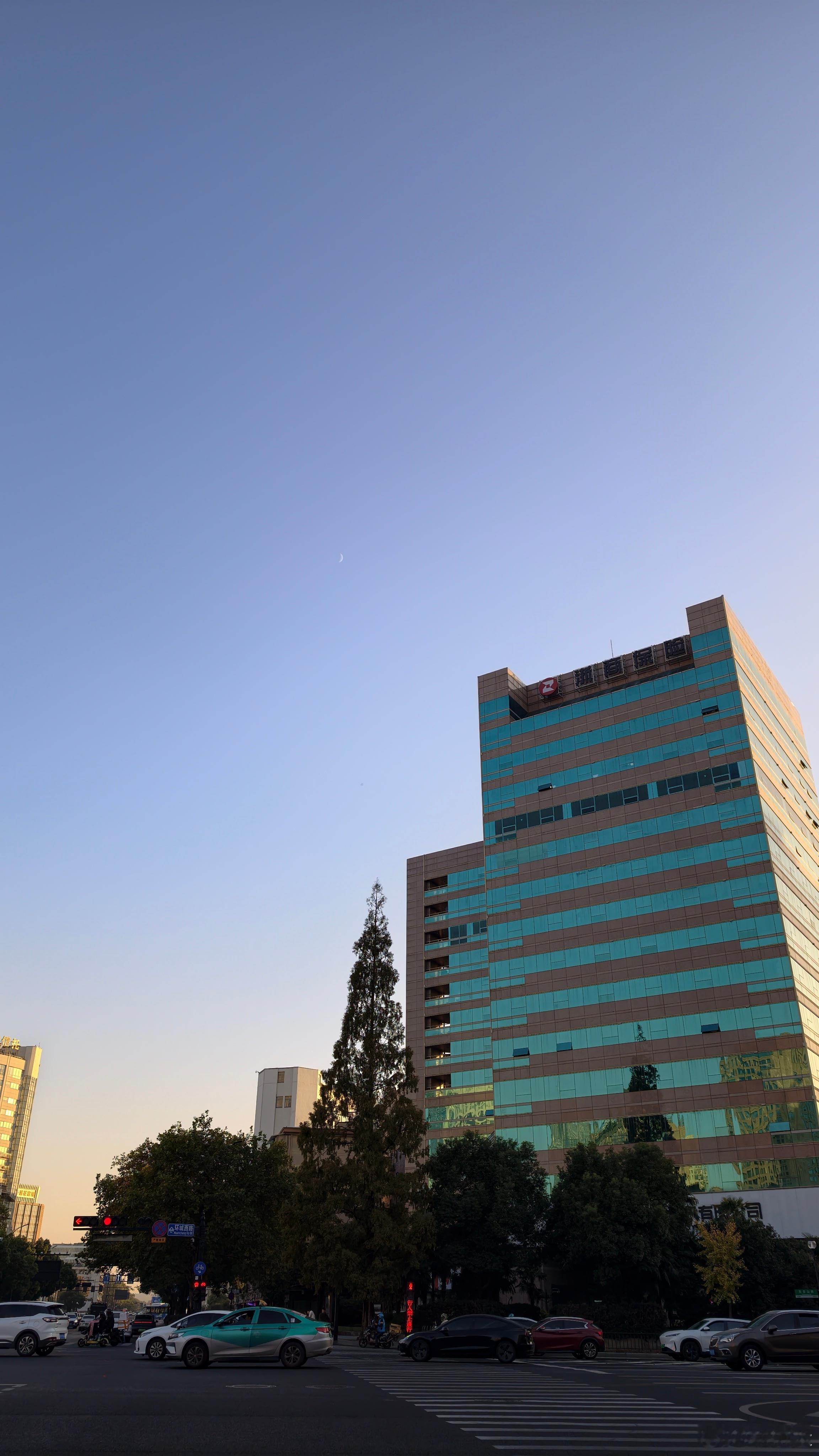 月亮在看着你蜗的摄影日记