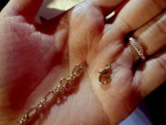 CNLEEWEI挂脖裙1662元，链条断走光退钱难