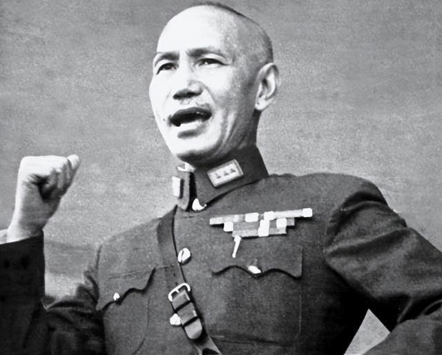 1935年，王家烈被蒋介石逼迫，交出兵权后考察散心，蒋介石也够意思，给了3万大洋