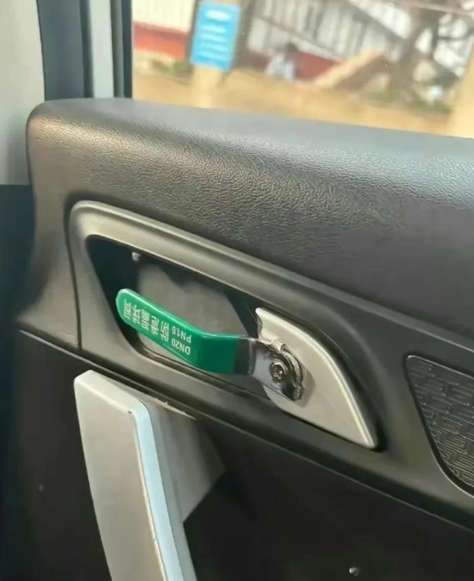 这么会过日子嘛，钱都是这样剩下的吧，这得是什么生活啊！ 