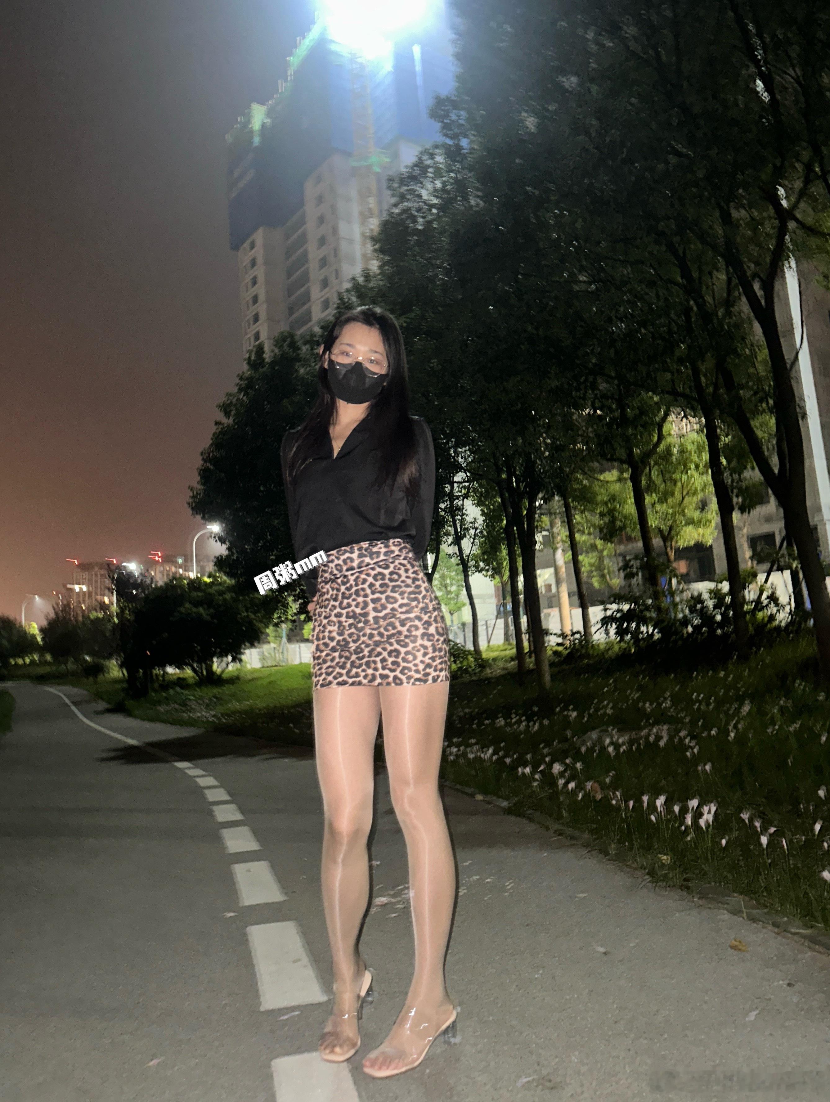 姐姐这款喜欢吗 