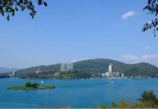 国民党副主席率团抵京，透露此行重点：受党主席郑丽文嘱托，重点是重启国共沟通平台