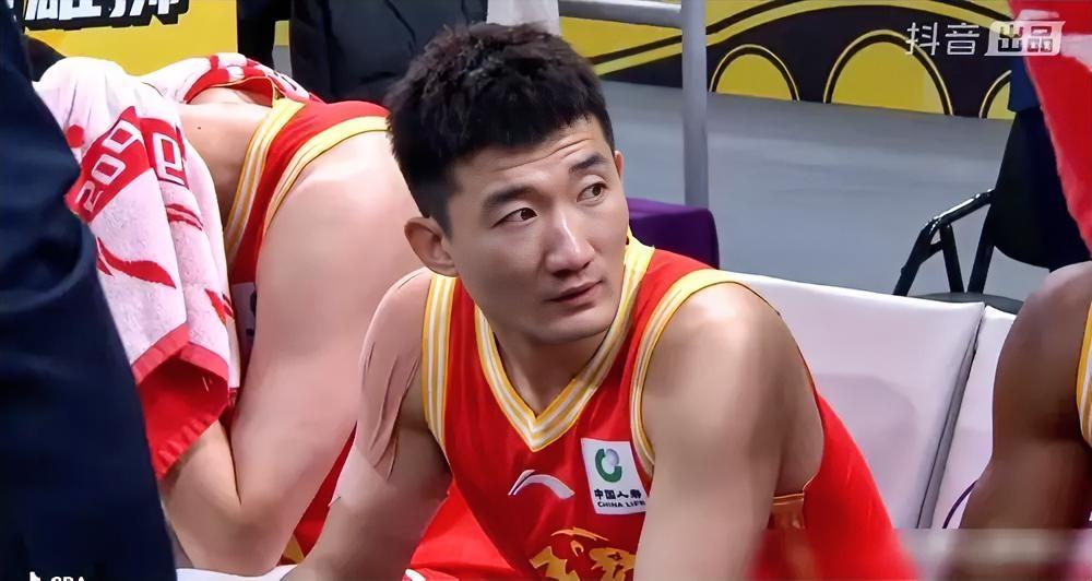 脸都不要了[我想静静]，广厦77-99惨败上海，这3位球员必须为输球负责！
1.