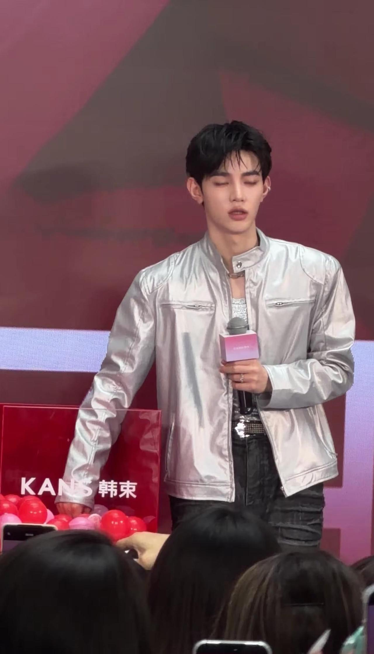 亲签降临！ 如此幸运！！！线下追星实录 章昊 And2ble 章昊韩束广州见面会