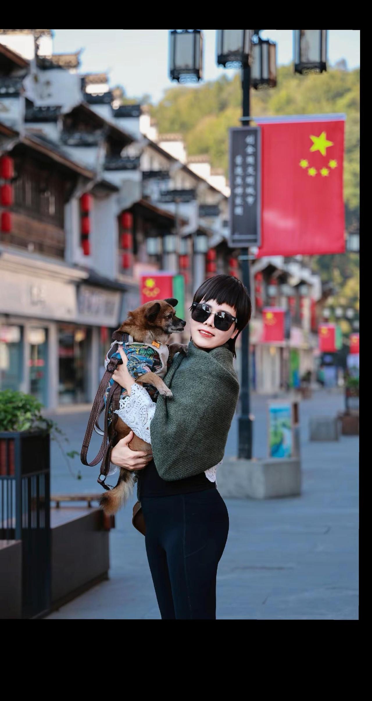 有闺女的拍摄，我和我🐶宝子可以留下很多很多宝贵的照片！
