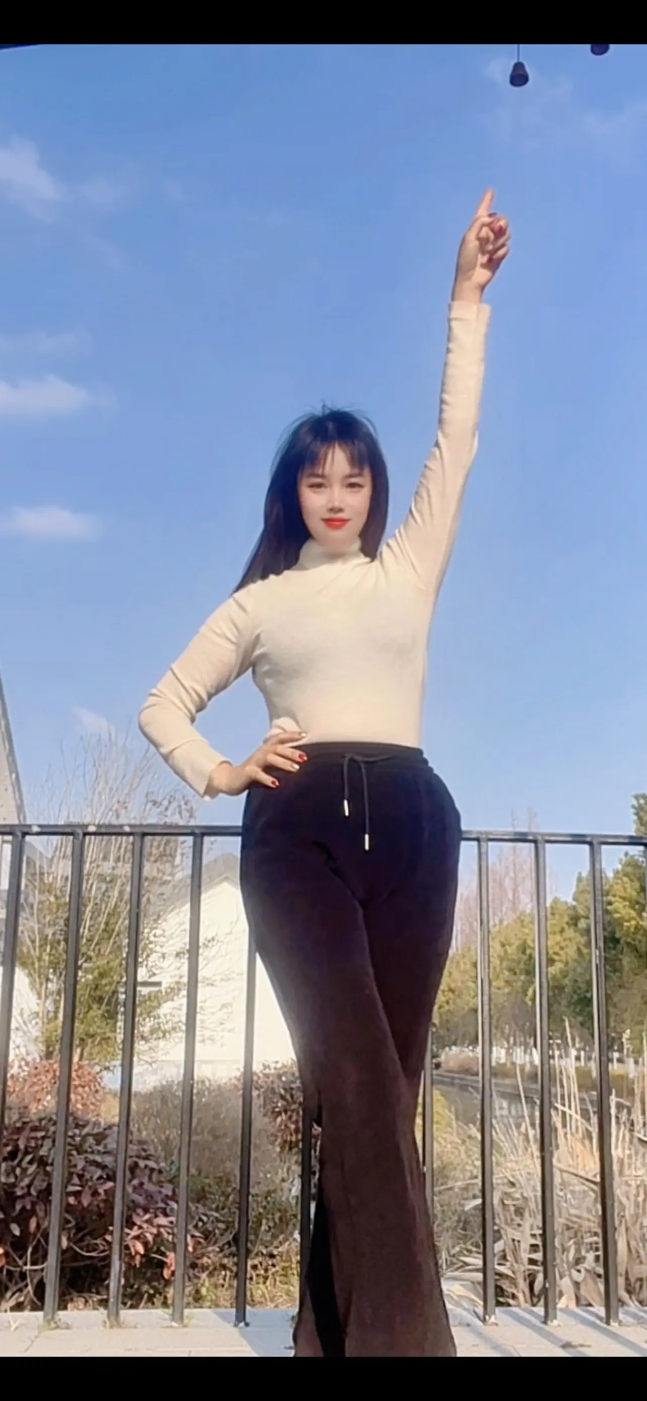 随着音乐动起来 放飞自我放飞心情 随意拍