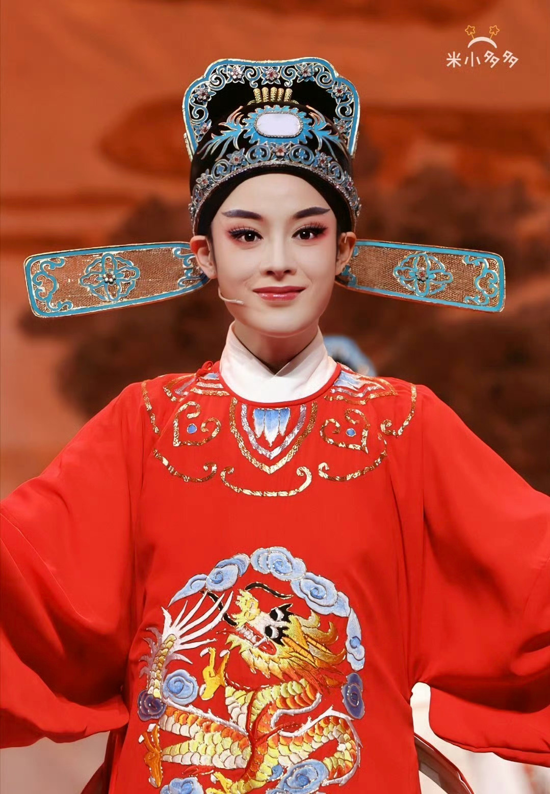 铁打的陈丽君流水的花旦陈丽君孙浩谁拿错了剧本铁打的陈丽君，流水的花旦。这回更绝，