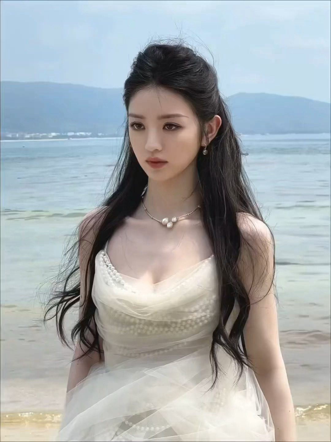 田曦薇 刘海田曦薇这个无刘海的风格挺好看的啊，有没有赞同的？ 