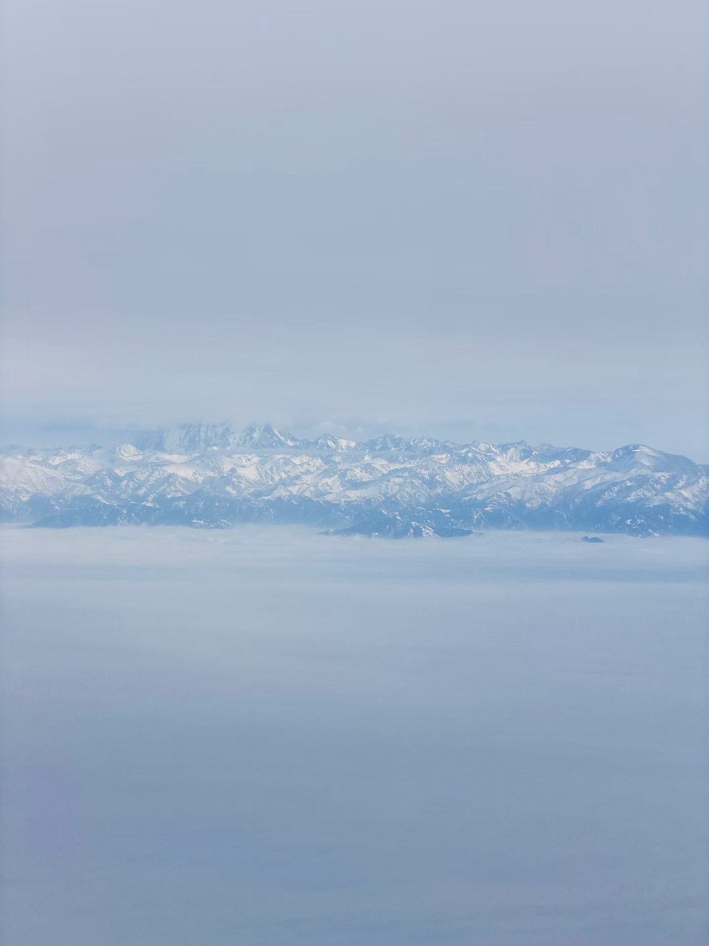 在乌碎片🧩放假！但依旧可以工作 