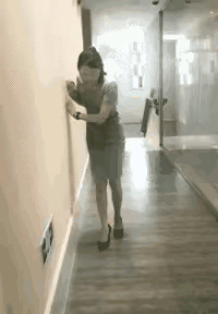痛苦折磨下的女性，魅力依旧四溢的神秘为何女人哪怕经历磨难，仍旧充满魅力无限呢? 