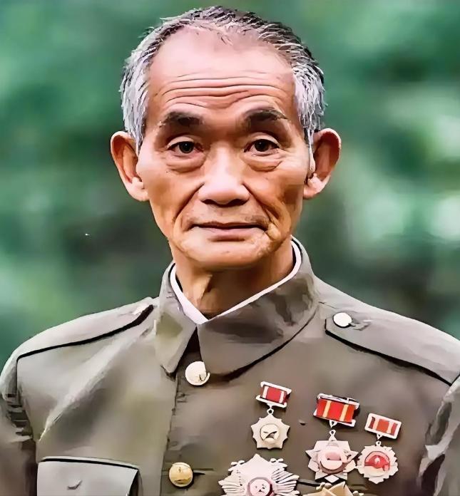 1952年，上甘岭战役中，一名新兵年纪轻轻就奔赴战场，初次上阵的他，仅凭一人就创