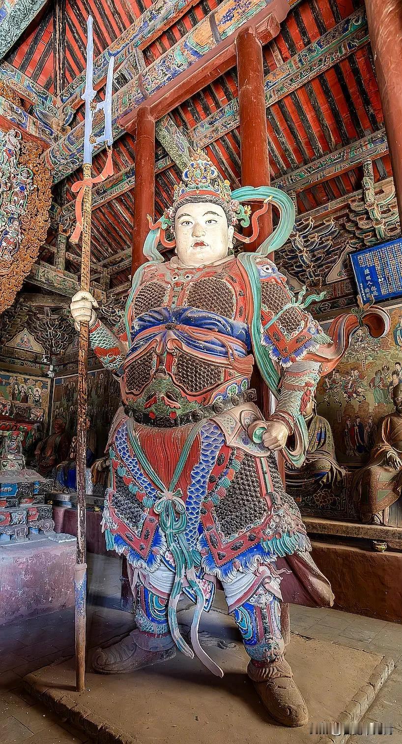阳高云林寺｜大雄宝殿两尊明代护法，晋北彩塑的震撼巅峰
 
很多人去山西看古塑，会