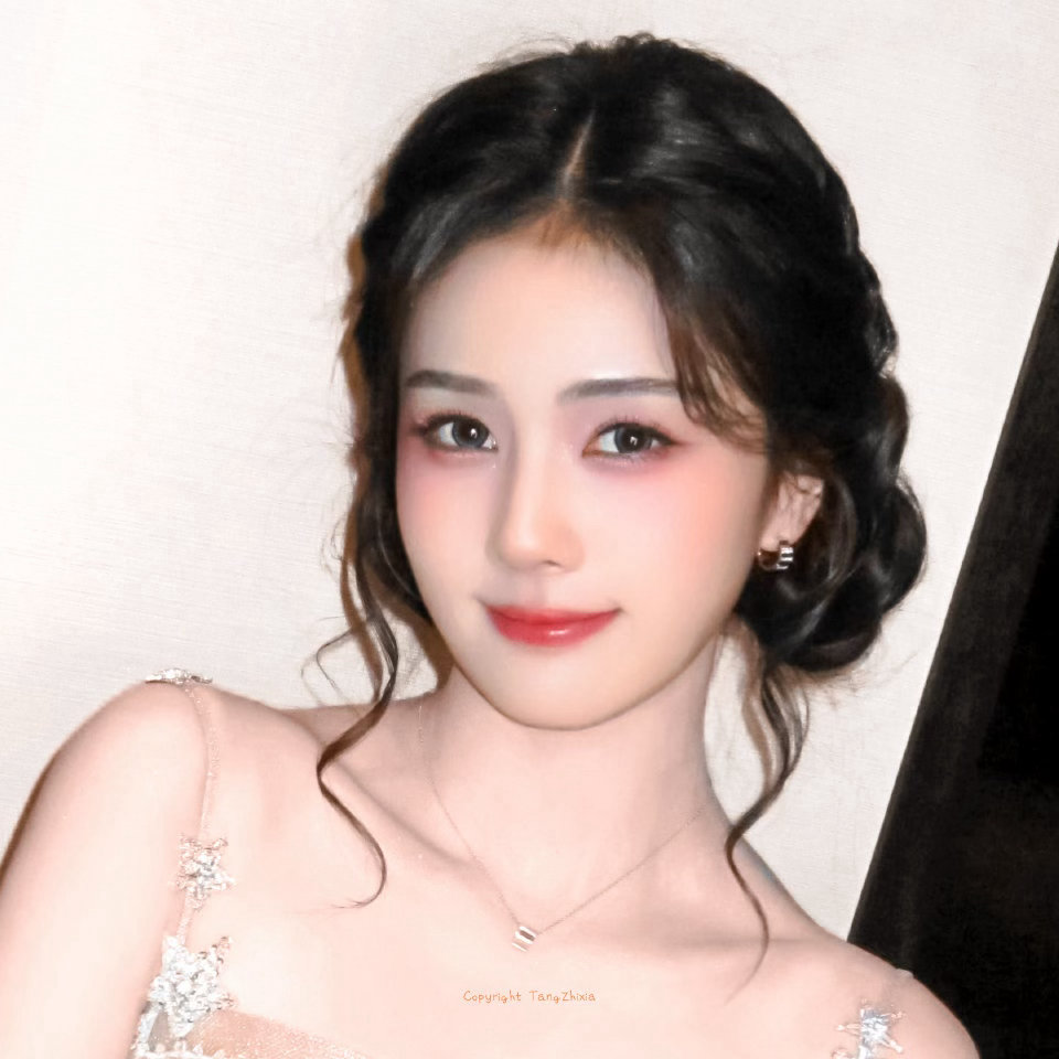 白鹿  白鹿莫离 白鹿叶璃 🧸💓🌸“春季的邂逅，在盛夏是一曲浪漫的诗” 