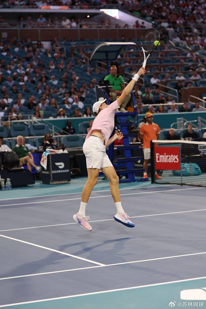 辛纳6-4莱赫卡在大师赛连下33盘离胜利差一盘比赛因雨暂停网坛风云ATP辛纳vs