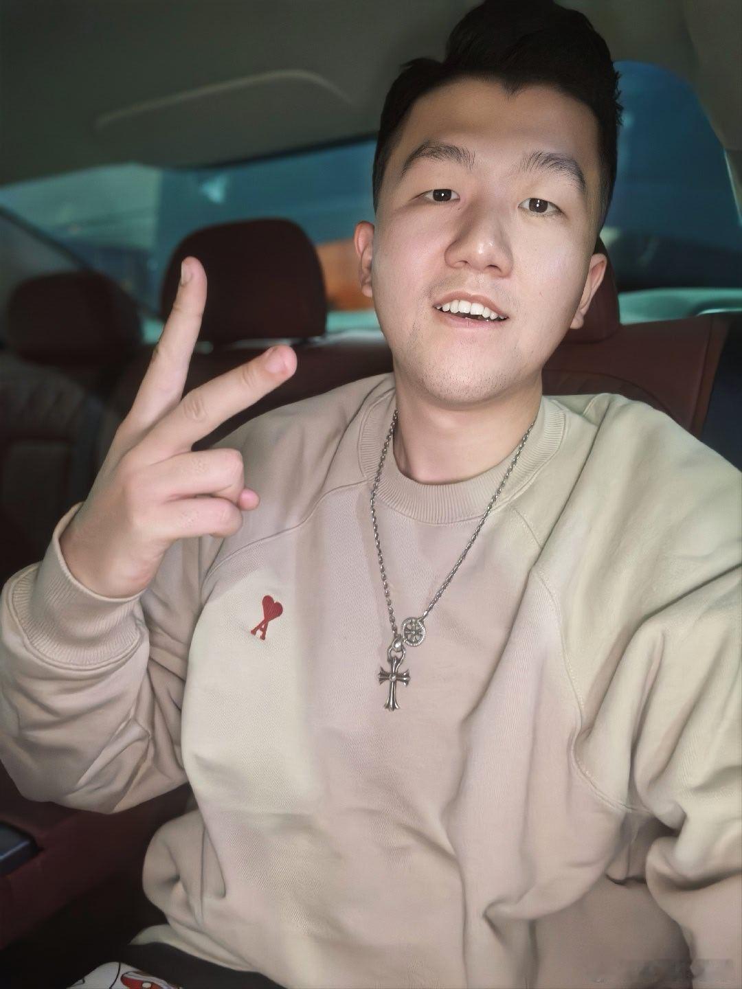 好消息落地佛山打到宝马i3坏消息让师傅快点开秒变风琴脚我与汽车的日常宝马i3 广