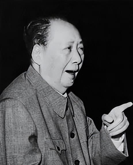 [微风]1961年，毛主席和周总理大吵一架，随后毛主席的一句话，让周总理瞬间沉默