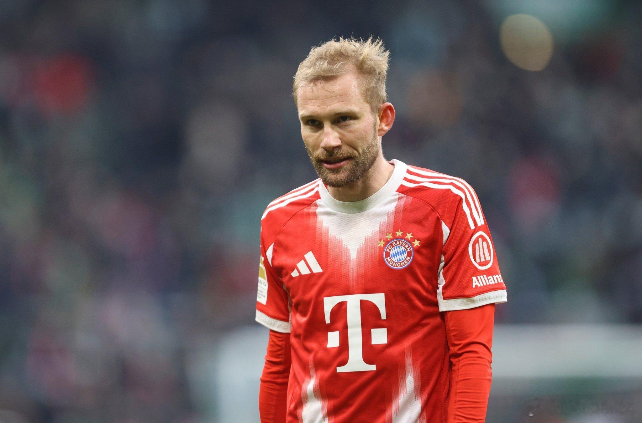 🚨康拉德·萊默爾就有關他與拜仁續約談判陷入僵局的報道回應道：“目前並沒有太多談