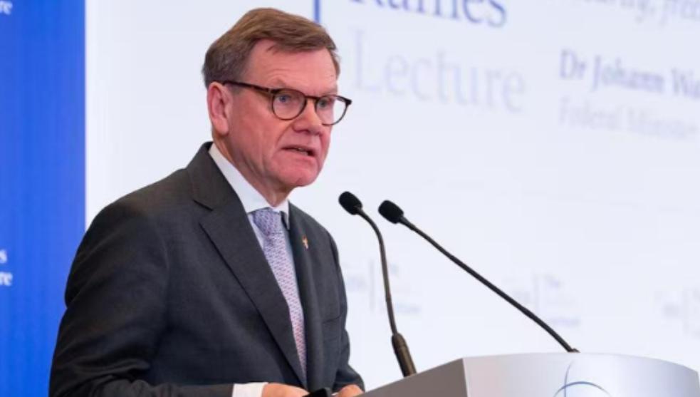 德国外长瓦德富尔在新加坡的发言，简直直白得不留一点余地，他表示德国坚定站美国一边