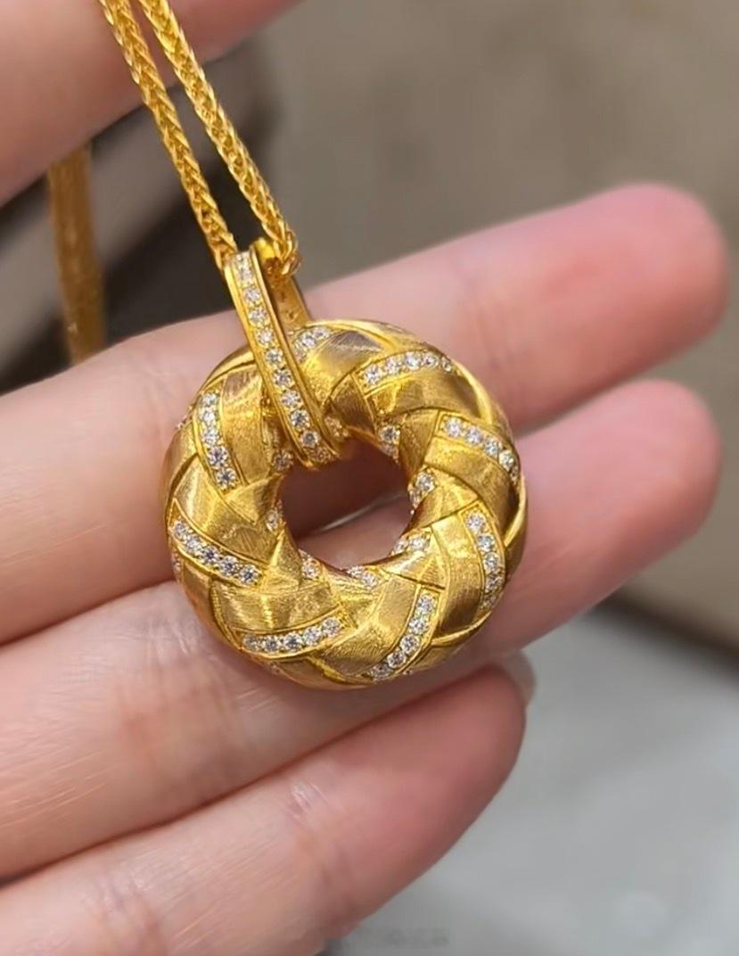 俺现在审美非常庸俗，主打一个“大、胖、圆”，最近种草的是这种，上网冲浪被推送，这