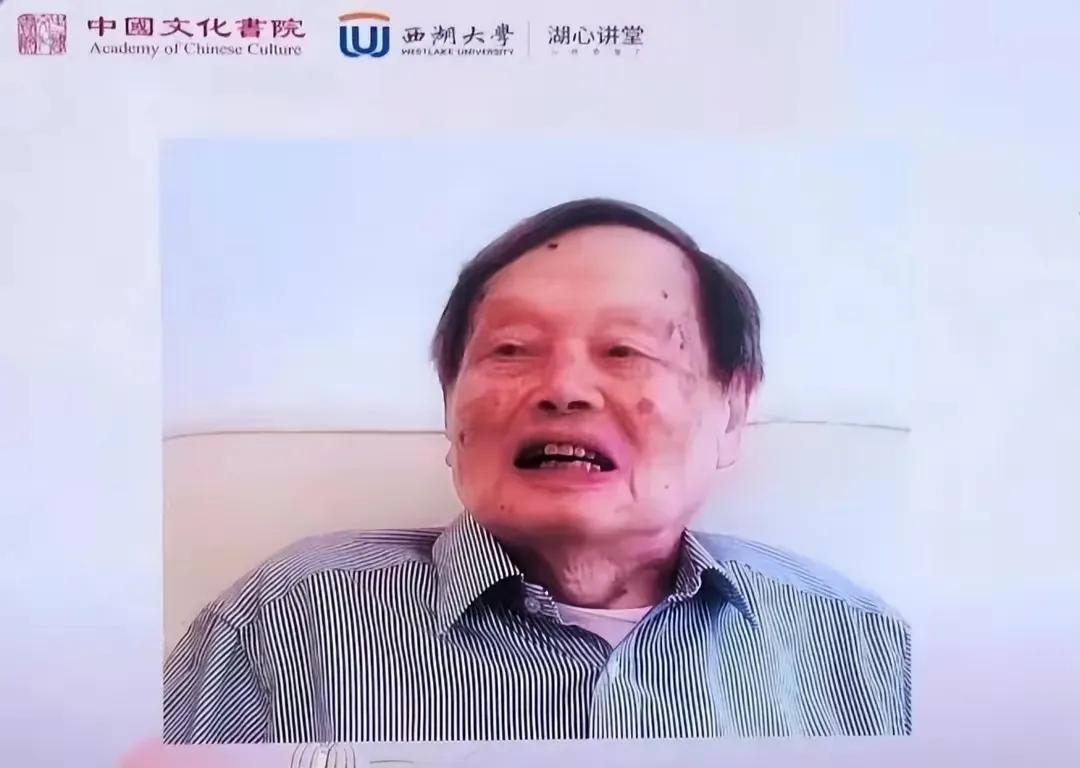 101岁杨振宁屡屡传出病危的消息，话说这个年纪的老人全身器官已经退化，身体抵抗力