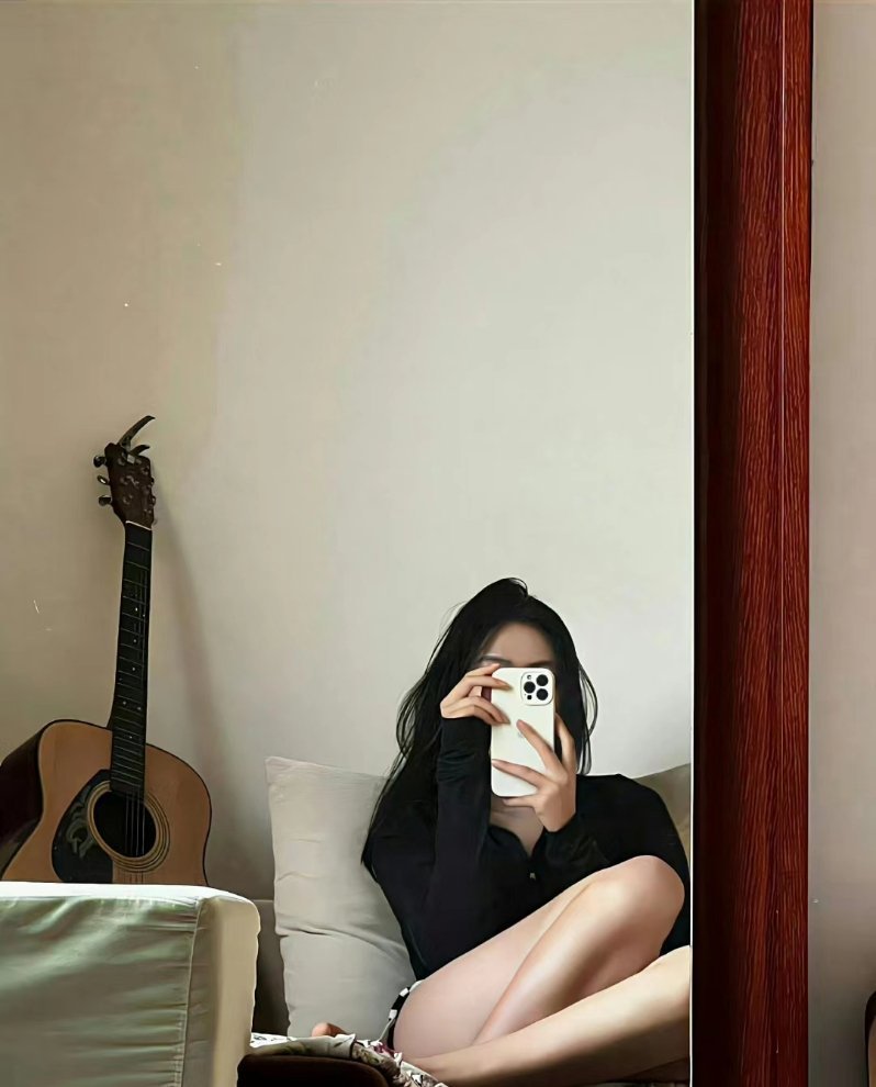不要羡慕一个女人的通透 她懂的每一分道理 都是踩在刀尖上换来的 . ​​​