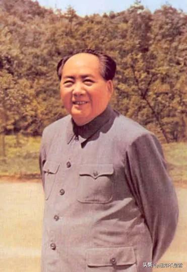 中共中央发布对毛泽东同志最权威、最新的历史评价！

其中核心历史定位明确指出：