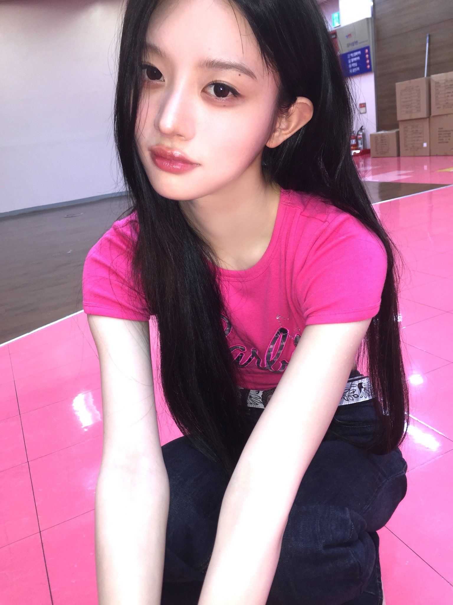 10 𝓶𝓲𝓷𝓾𝓽𝓮𝓼 𝓫𝓮𝓱𝓲𝓷𝓭 .. ​​​