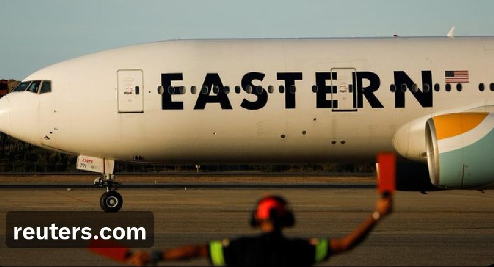 委内瑞拉外长表示，一架载有返乡移民的美国航班已降落在该国。