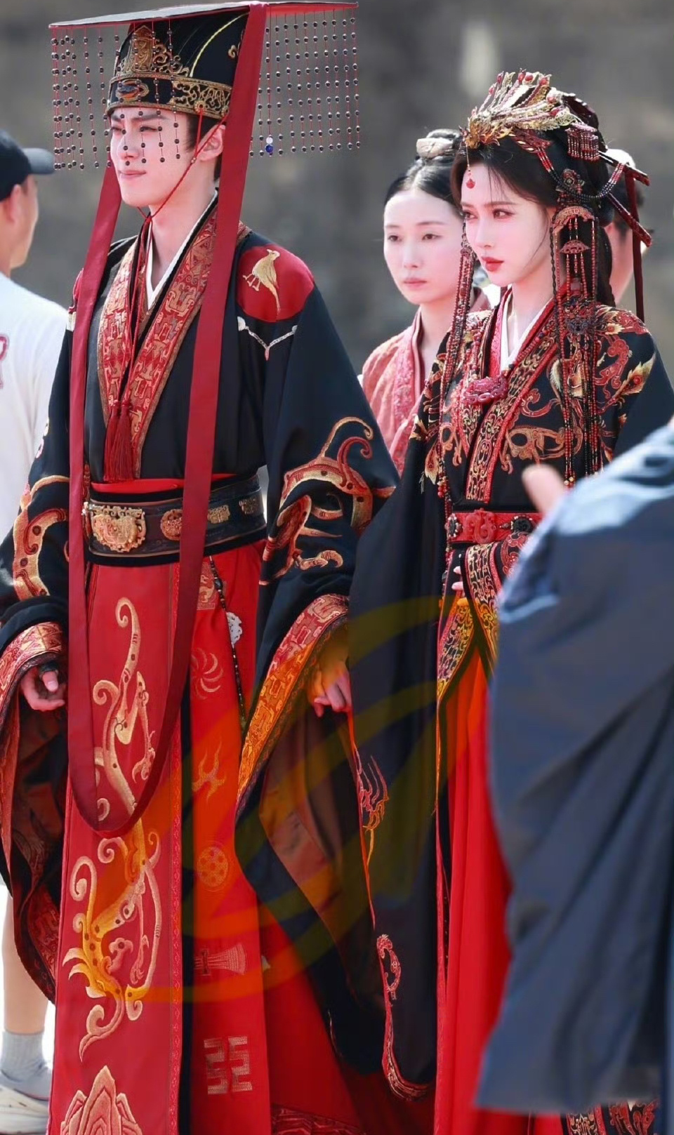 王鹤棣孟子义《将门独后》登基大典来袭，恭迎陛下皇后