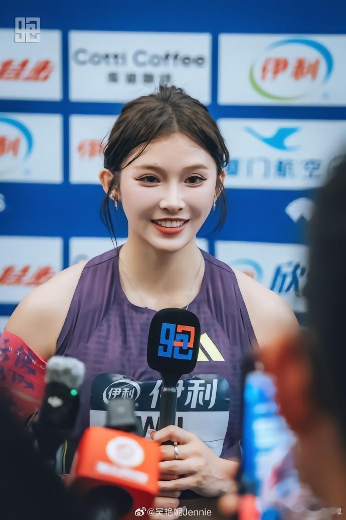 吴艳妮吴艳妮说状态比上半年好很多 吴艳妮：今年的两站钻石联赛留下了太多感动，世界