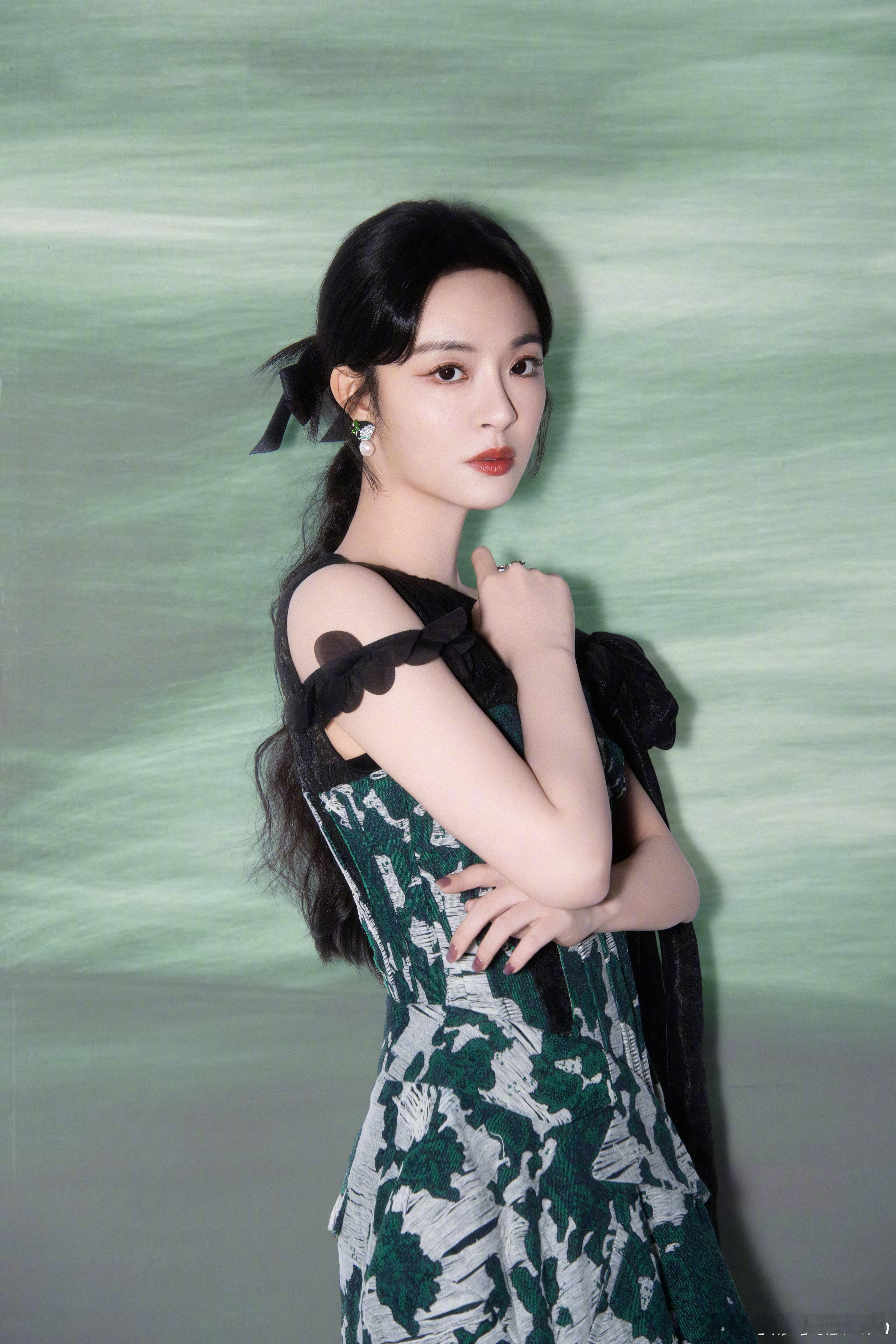 被李莎旻子朋友圈照片诈骗 真的被惊到了！看李莎旻子的非洲朋友圈，满屏都是熟悉的元